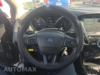 2018 Ford Focus SEL Sedan - miniatura 10