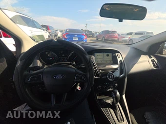 2018 Ford Focus SEL Sedan - miniatura 11