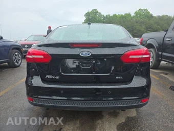2018 Ford Focus SEL Sedan – miniatura 23