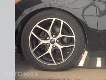 2018 Ford Focus SEL Sedan – miniatura 9