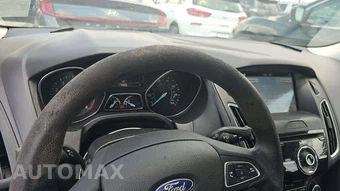 2018 Ford Focus SEL Sedan – miniatura 22