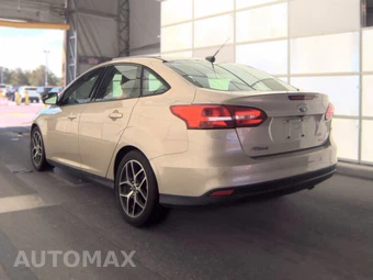 2018 Ford Focus SEL Sedan – miniatura 6