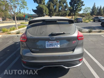 2018 Ford Focus ST Hatchback – miniatura 5