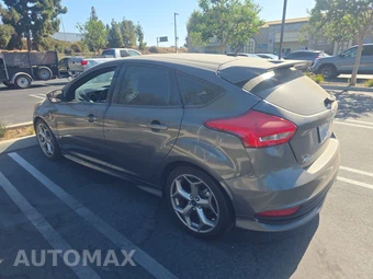 2018 Ford Focus ST Hatchback – miniatura 6