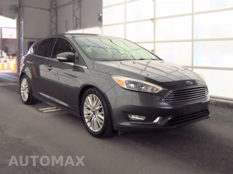 2018 Ford Focus Titanium Hatchback - miniatura 3