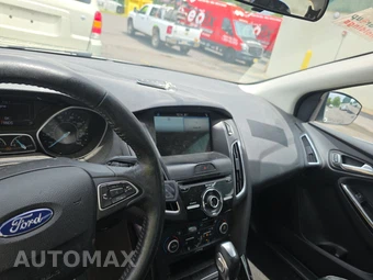 2018 Ford Focus Titanium Hatchback - miniatura 11