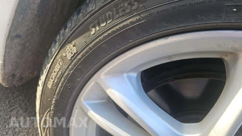 2018 Ford Fusion Hybrid S - miniatura 25