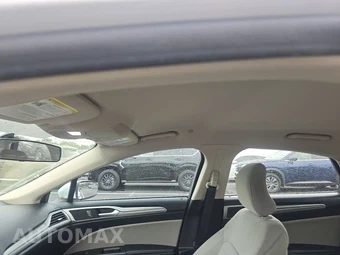 2018 Ford Fusion Hybrid S - miniatura 26