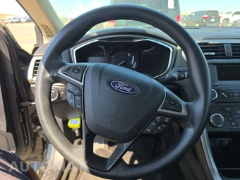 2018 Ford Fusion Hybrid S - miniatura 10