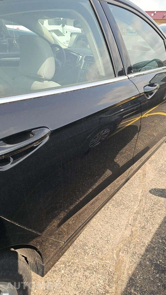 2018 Ford Fusion Hybrid S - miniatura 26