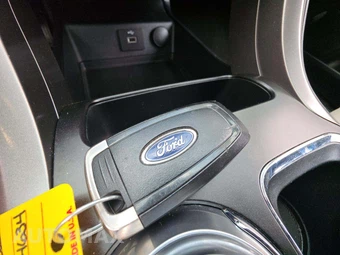 2018 Ford Fusion Hybrid S - miniatura 8