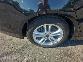 2018 Ford Fusion Hybrid S - miniatura 10