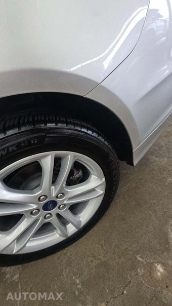 2018 Ford Fusion Hybrid S – miniatura 24