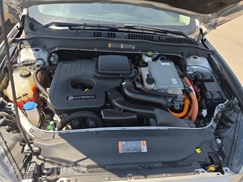 2018 Ford Fusion Hybrid S - miniatura 18