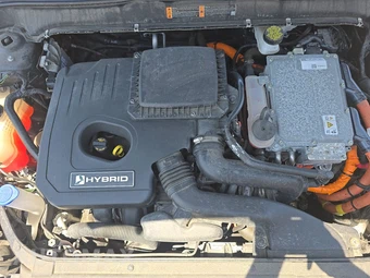2018 Ford Fusion Hybrid S - miniatura 15