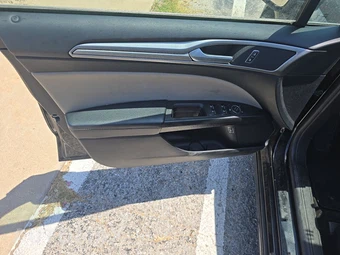 2018 Ford Fusion Hybrid S - miniatura 9