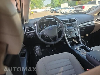 2018 Ford Fusion Hybrid S – miniatura 14