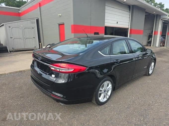 2018 Ford Fusion Hybrid S – miniatura 4