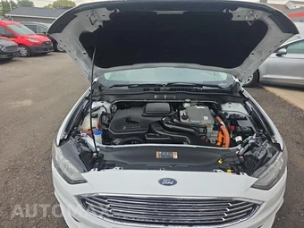 2018 Ford Fusion Hybrid S – miniatura 18