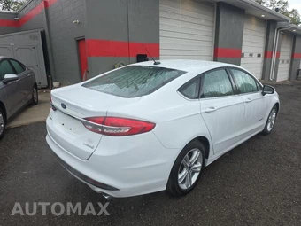 2018 Ford Fusion Hybrid S – miniatura 4