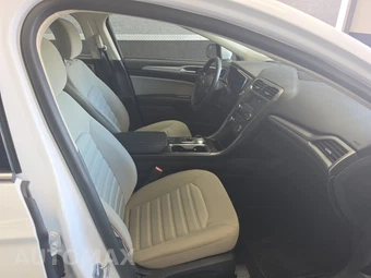 2018 Ford Fusion Hybrid S - miniatura 8