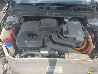 2018 Ford Fusion Hybrid S – miniatura 15