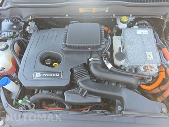 2018 Ford Fusion Hybrid S - miniatura 15