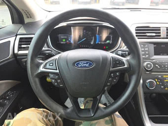 2018 Ford Fusion Hybrid S - miniatura 10