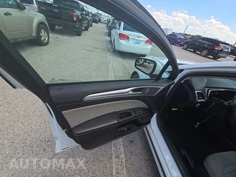 2018 Ford Fusion Hybrid S - miniatura 9