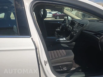 2018 Ford Fusion Hybrid SE - miniatura 8