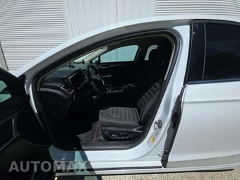 2018 Ford Fusion Hybrid SE – miniatura 6