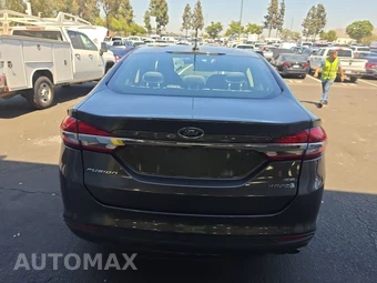 2018 Ford Fusion Hybrid SE – miniatura 5