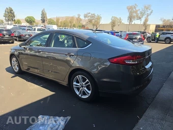 2018 Ford Fusion Hybrid SE – miniatura 6