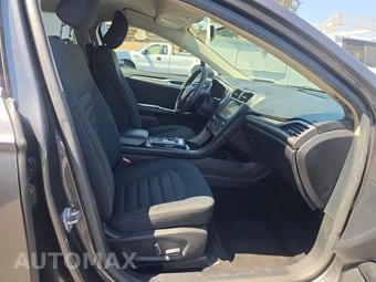 2018 Ford Fusion Hybrid SE – miniatura 8