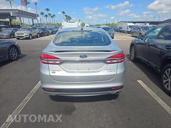 2018 Ford Fusion Hybrid Titanium - miniatura 5