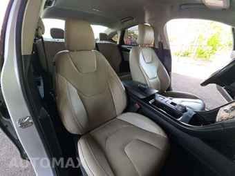 2018 Ford Fusion Hybrid Titanium - miniatura 18