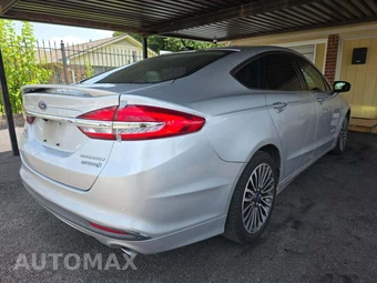 2018 Ford Fusion Hybrid Titanium - miniatura 3