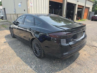 2018 Ford Fusion Hybrid Titanium - miniatura 2