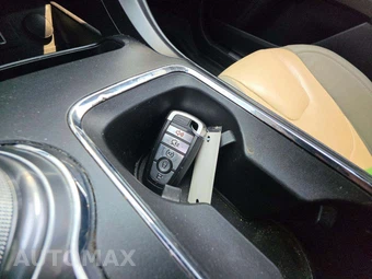2018 Ford Fusion Hybrid Titanium - miniatura 8