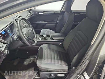 2018 Ford Fusion S – miniatura 4