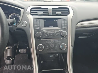 2018 Ford Fusion S – miniatura 11