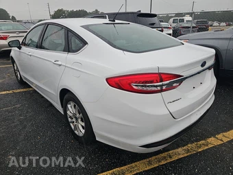 2018 Ford Fusion S – miniatura 6