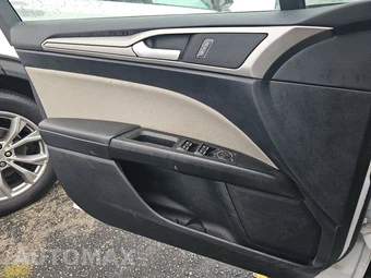 2018 Ford Fusion S – miniatura 9