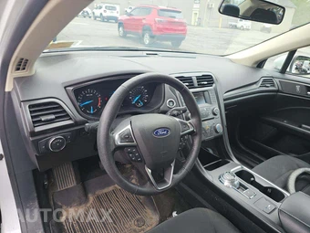 2018 Ford Fusion S - miniatura 7