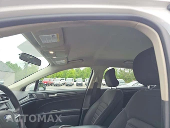 2018 Ford Fusion S - miniatura 8