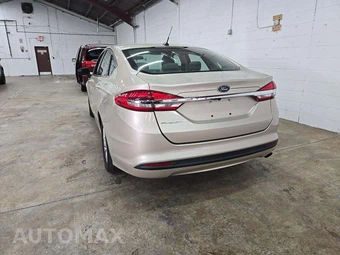 2018 Ford Fusion S – miniatura 2