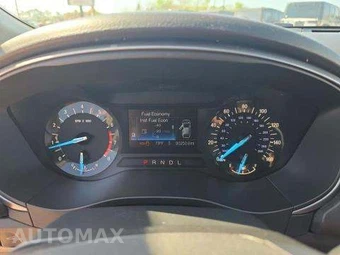 2018 Ford Fusion SE – miniatura 10