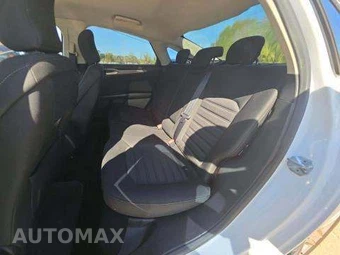 2018 Ford Fusion SE – miniatura 14