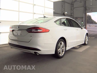 2018 Ford Fusion SE – miniatura 4