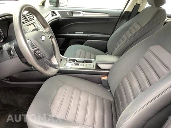 2018 Ford Fusion SE - miniatura 16